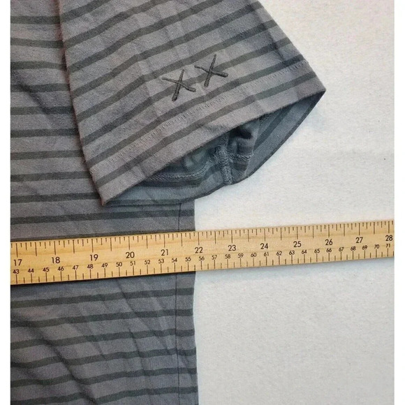 UNIQLO UT KAWS Striped T Shirt Short Sleeve Graphic Tee Mens Size L - Picture 4 of 10